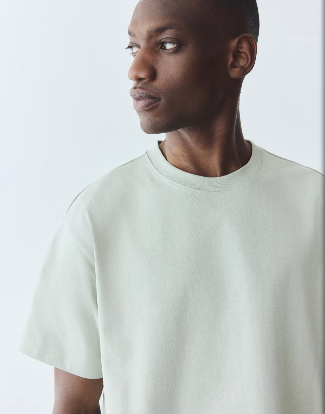 Men’s Loose Size Heavy Cotton T-shirts by H&M.