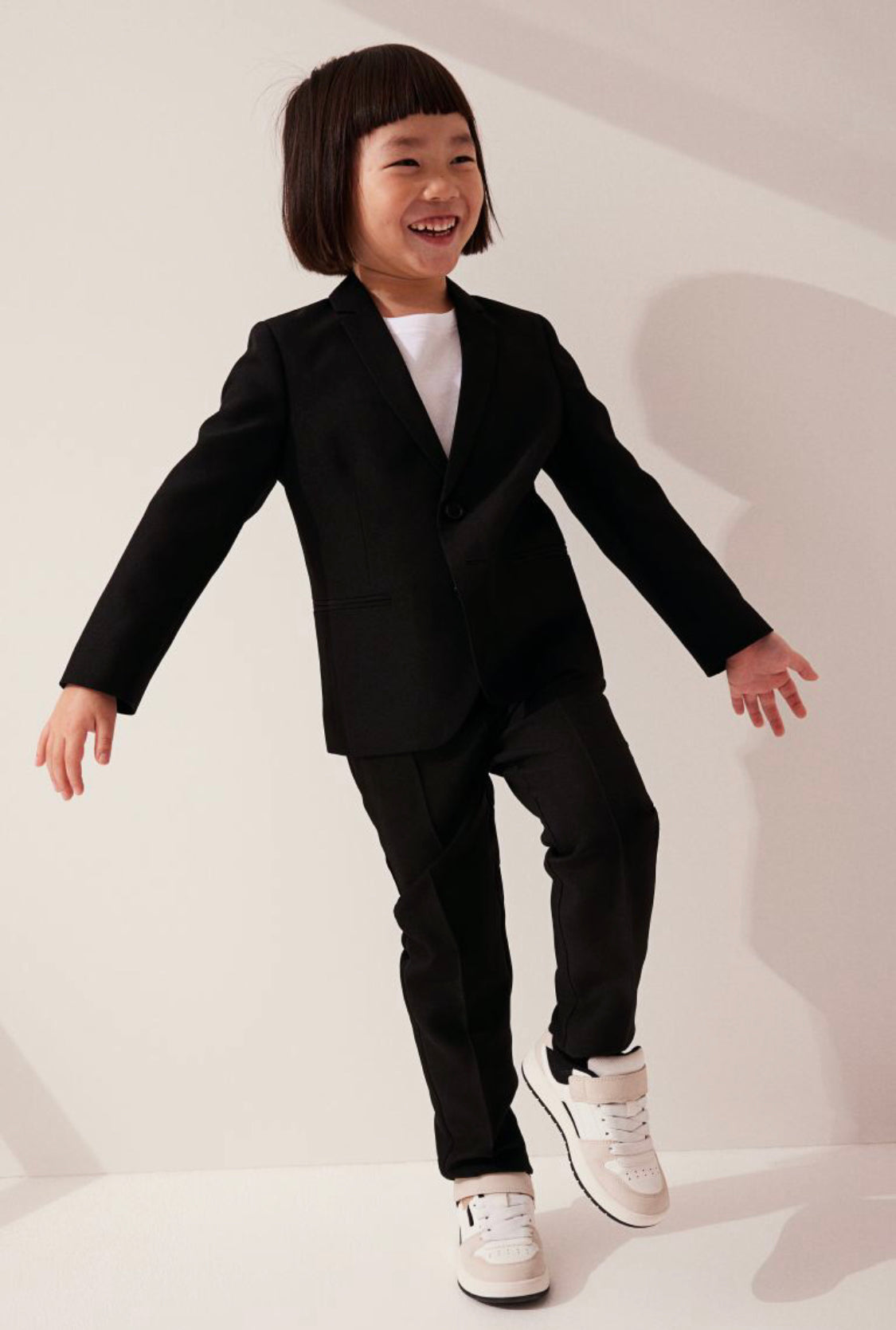 Boys 2-Piece Complete Suit from H&M