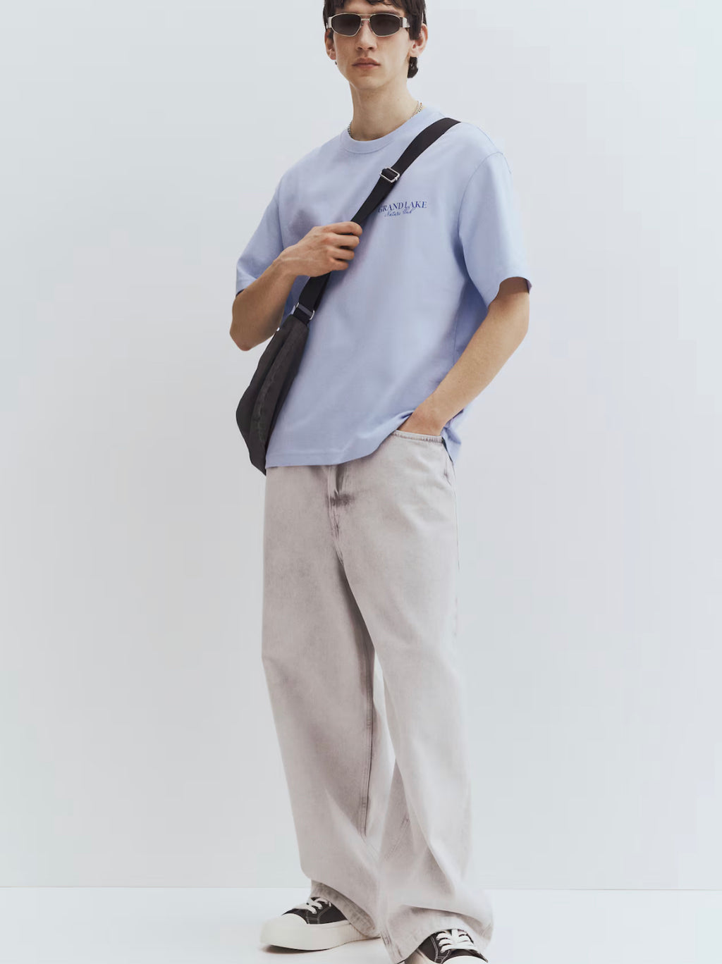 Men’s Loose Fit Cotton T-shirts by H&M