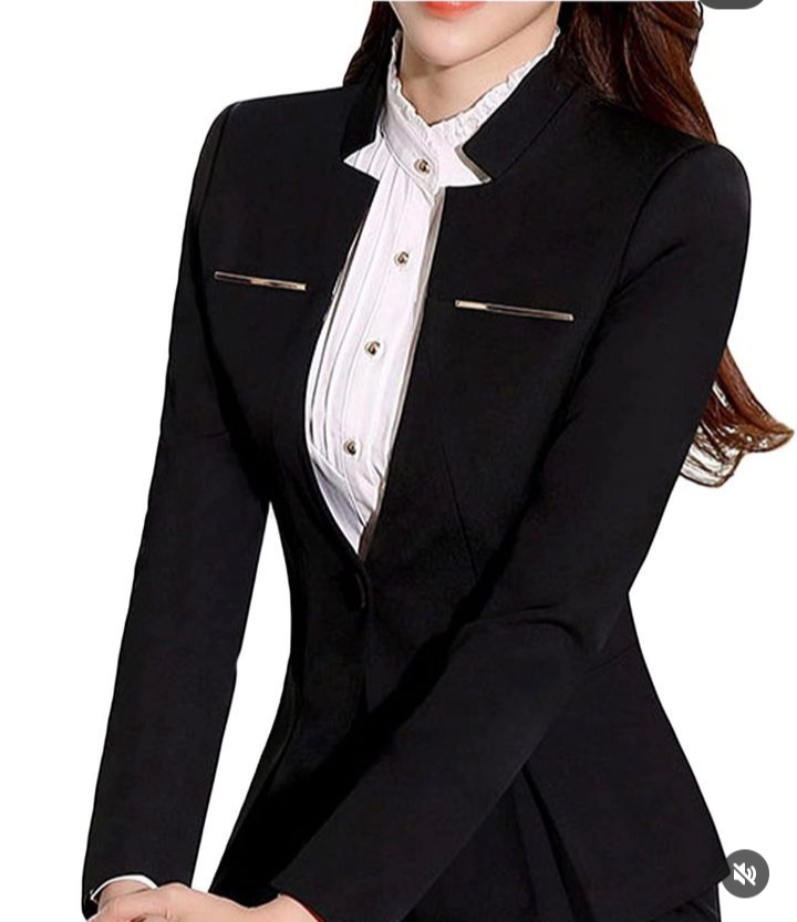 Women’s 2-Piece Pants Suit.